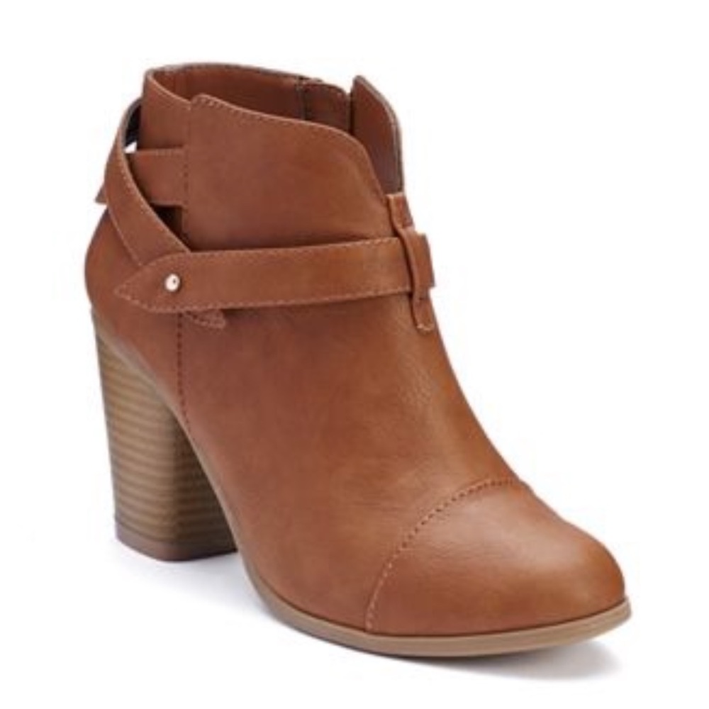 LC Lauren Conrad Slit Ankle Boots